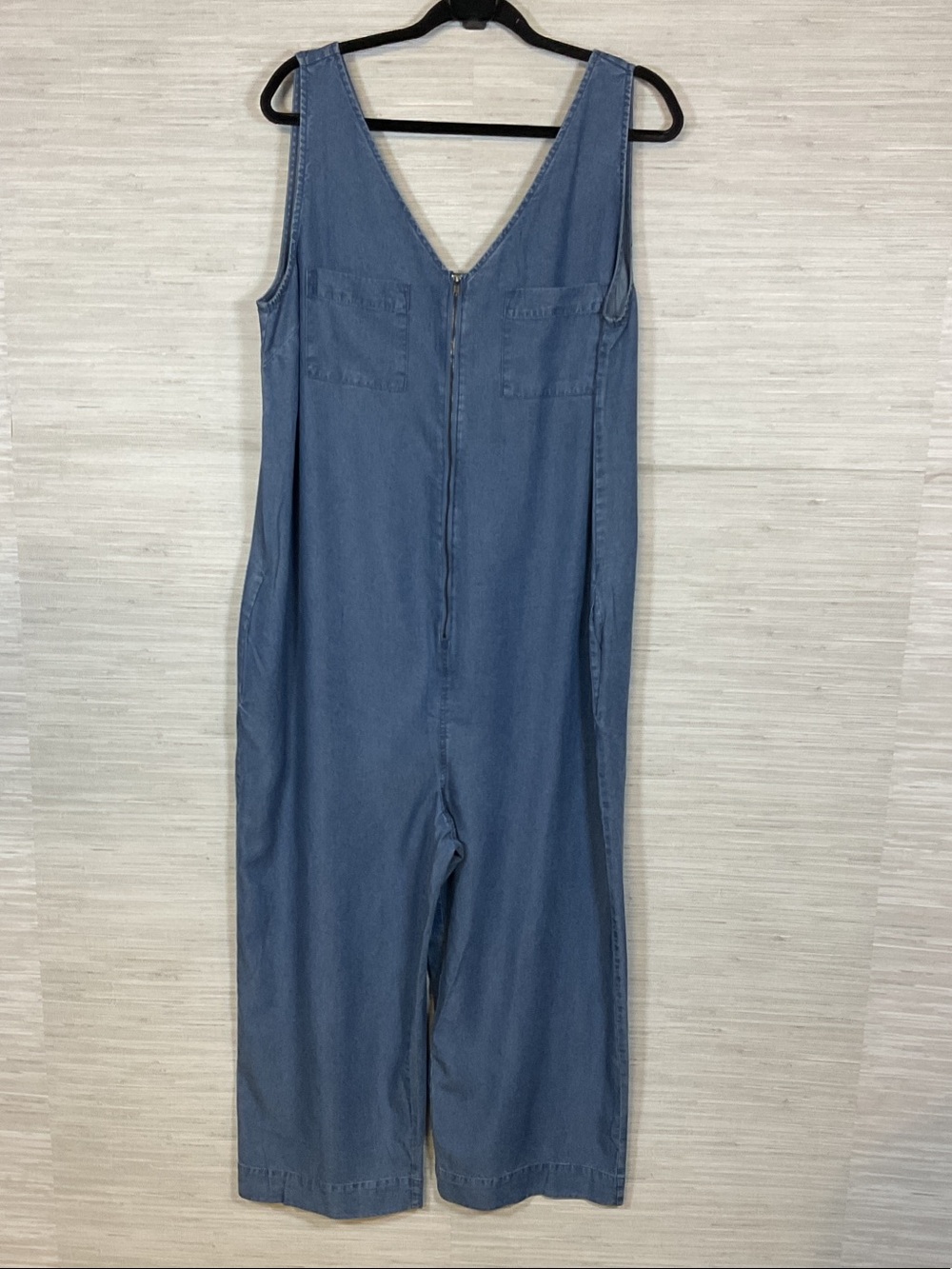 Ingrid&Isabel Zip & Relax Chambray Maternity Nursing Jumpsuit Zip Front Med NWT
